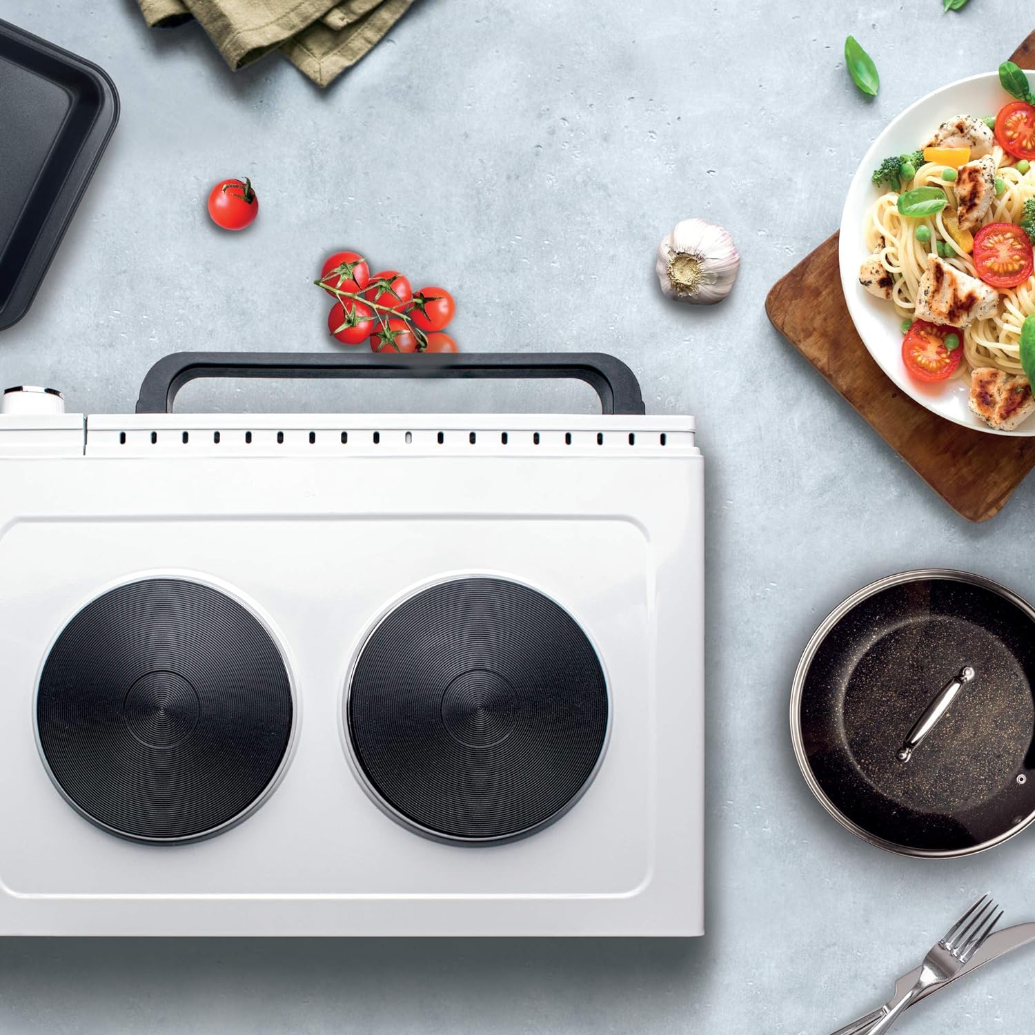 All-in-One Mini Oven with Hob: Our 25L Haden electric mini oven with a built-in grill and hob offers versatile cooking, from baking to roasting, on any countertop or table top.